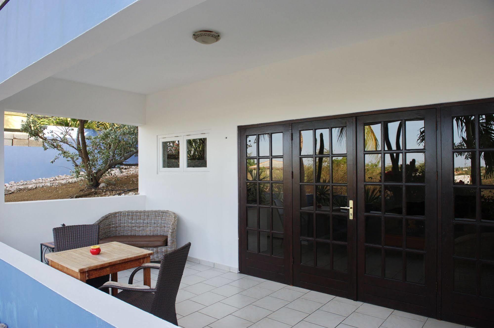 Bantopa Apartments Willemstad Ngoại thất bức ảnh